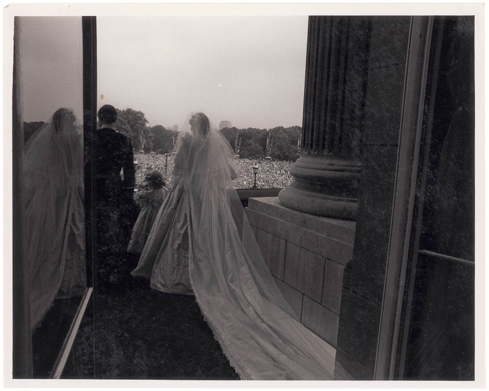 Ранее невиданные фотографии со свадьбы принцессы Дианы