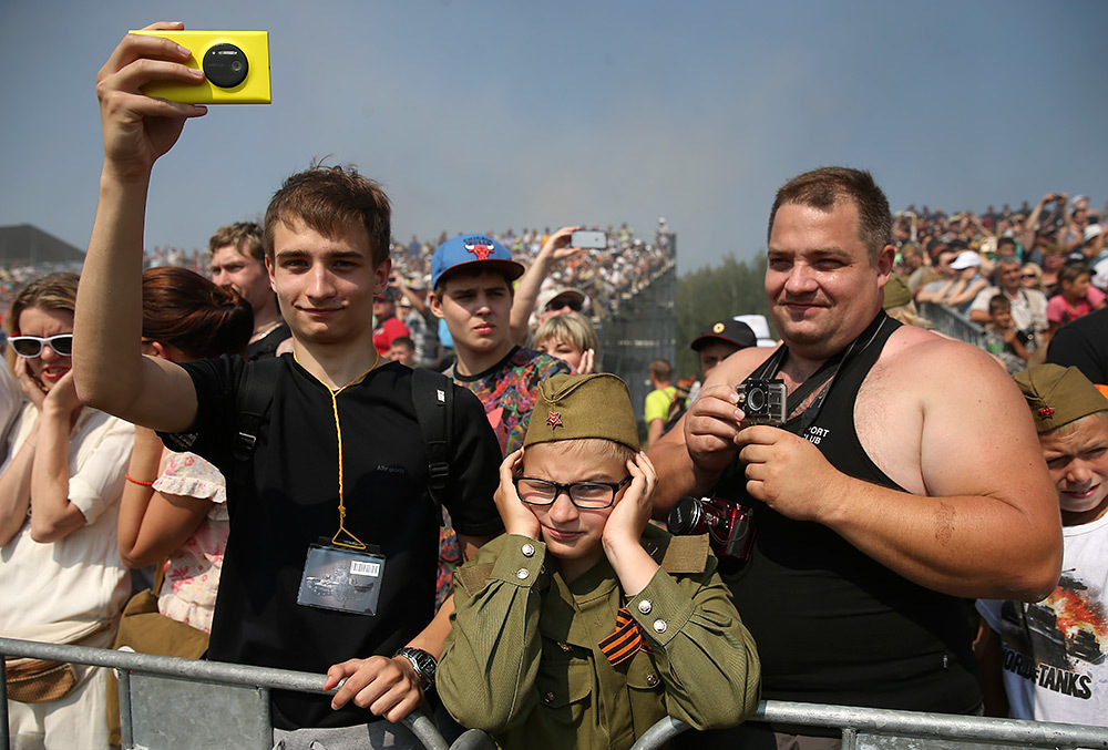 Военный фестиваль «Поле боя» под Москвой
