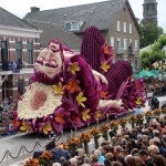 Цветочный парад в честь Винсента Ван Гога