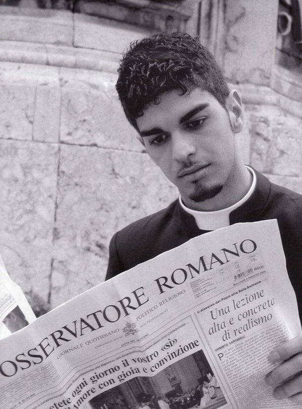 Фотопортреты молодых итальянских священников