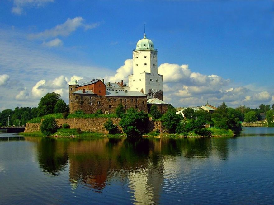 Выборгский замок, Россия.