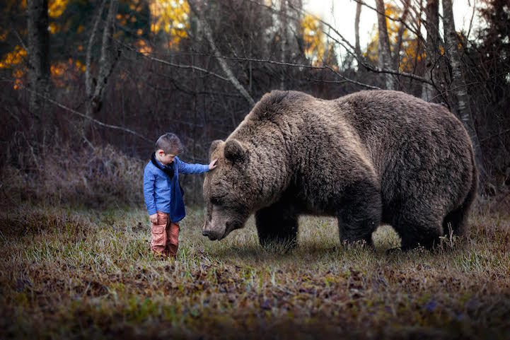 Дети в сюрреалистическом мире румынского фотографа 