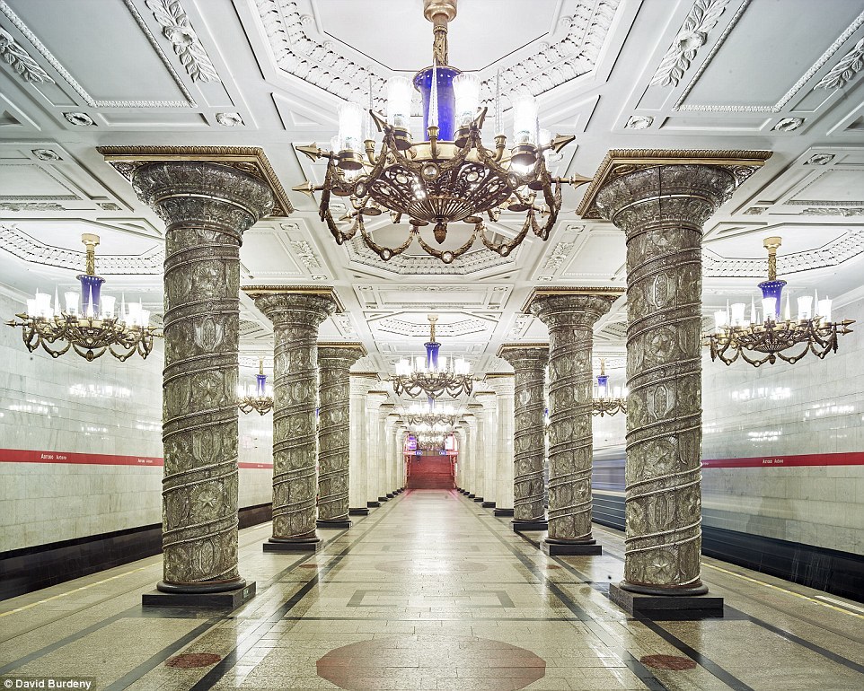 Самые красивые станции метро Москвы