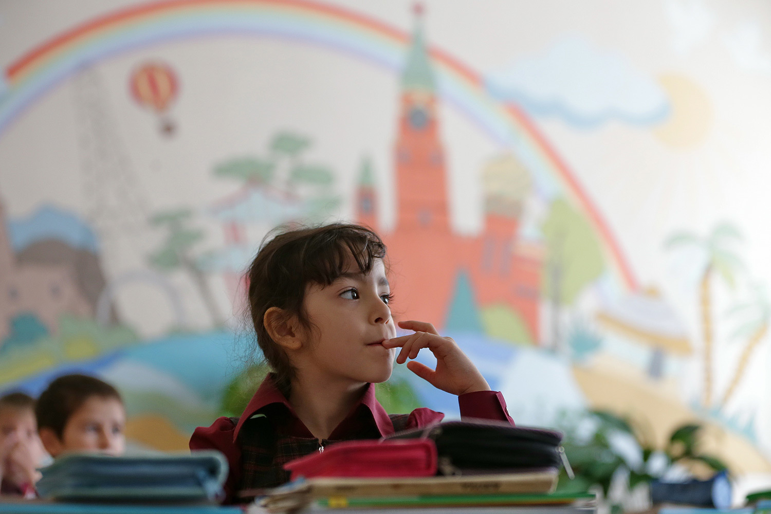 Как сирийские дети учатся в России