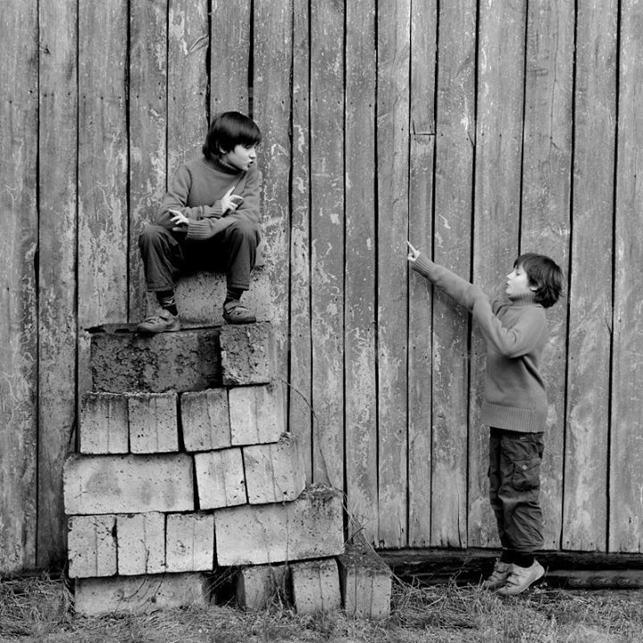 Детство в черно-белых фотографиях