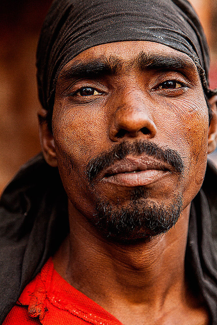 Лица Индии в серии потрясающих фотографий 