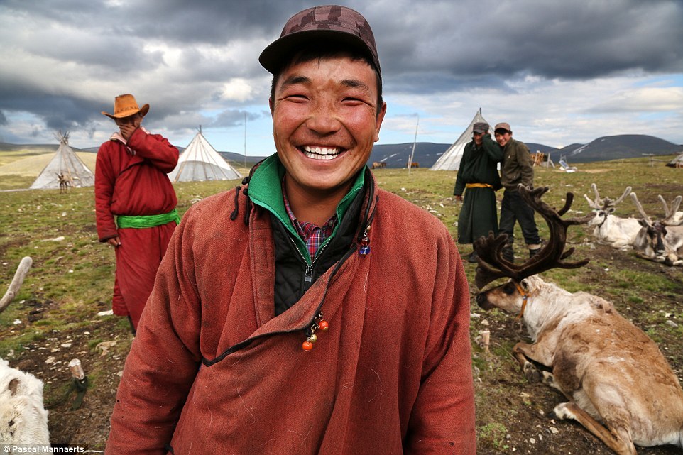 Монгольские оленеводы цаатаны