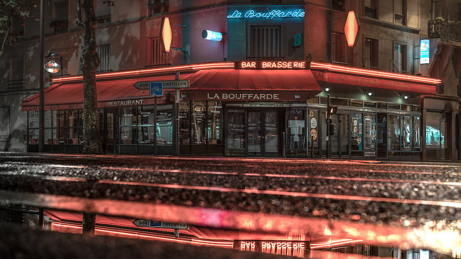 Ночь опустилась над Парижем