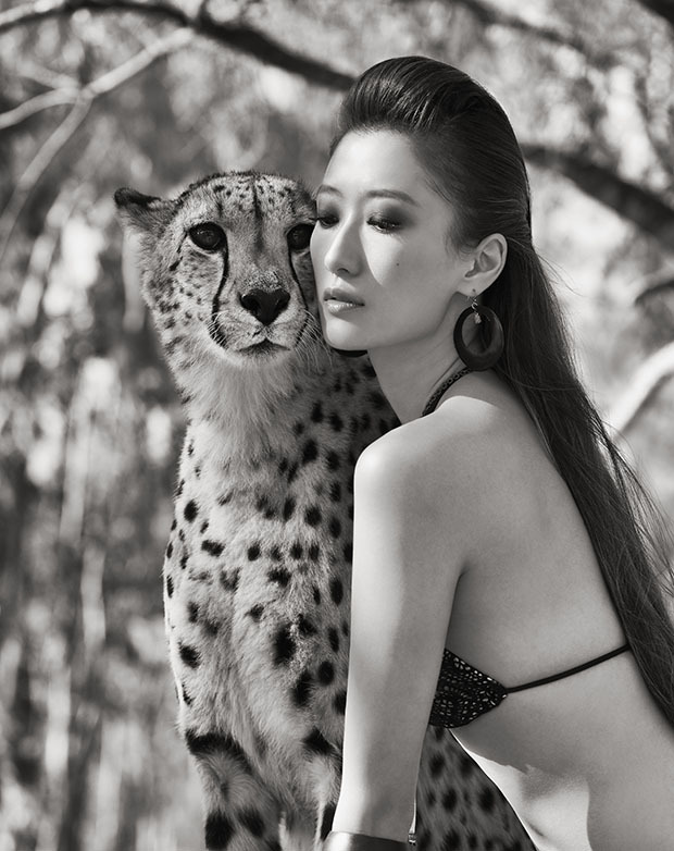 Потрясающие фотографии азиатских моделей рядом с животными 