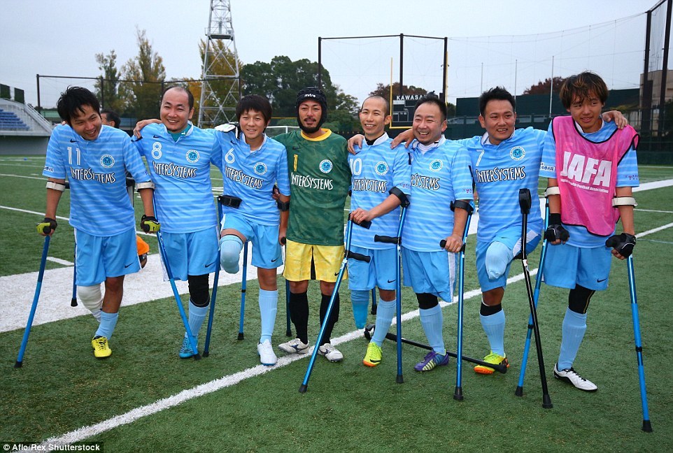 Соревнование по футболу, для людей-инвалидов