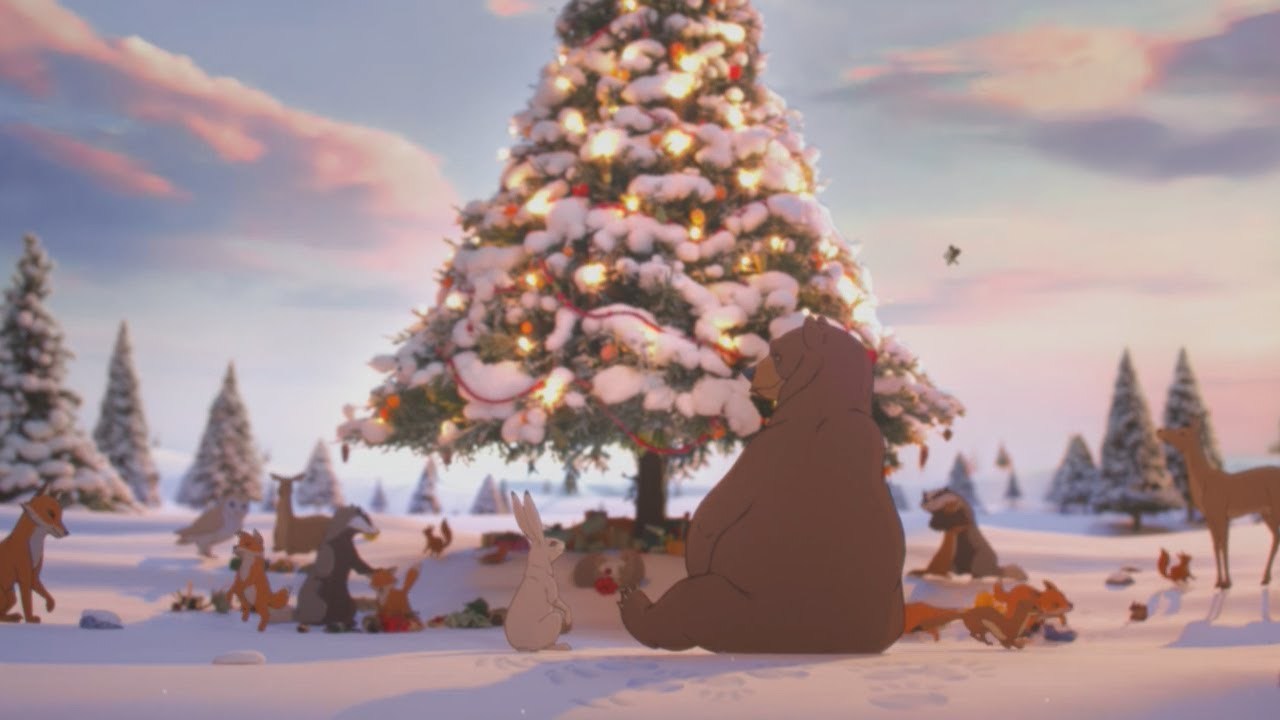 Медведь и заяц: трогательная рождественская реклама 