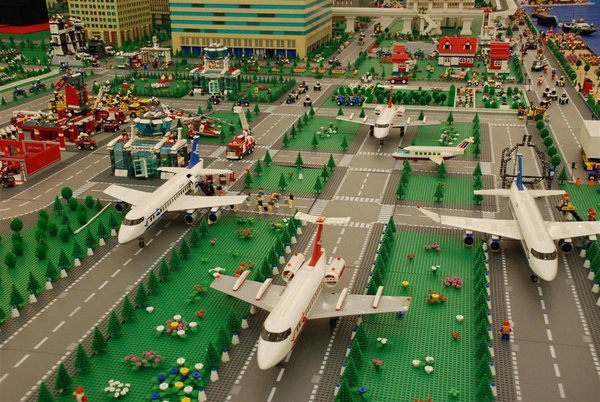 Самые грандиозные сооружения из LEGO