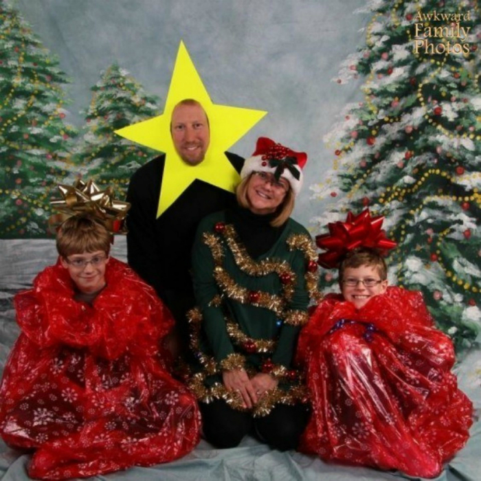 8 рождественских портретов от очень странных семей