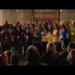 Сотрудники Microsoft спели рождественскую песню перед представителями Apple и обняли их