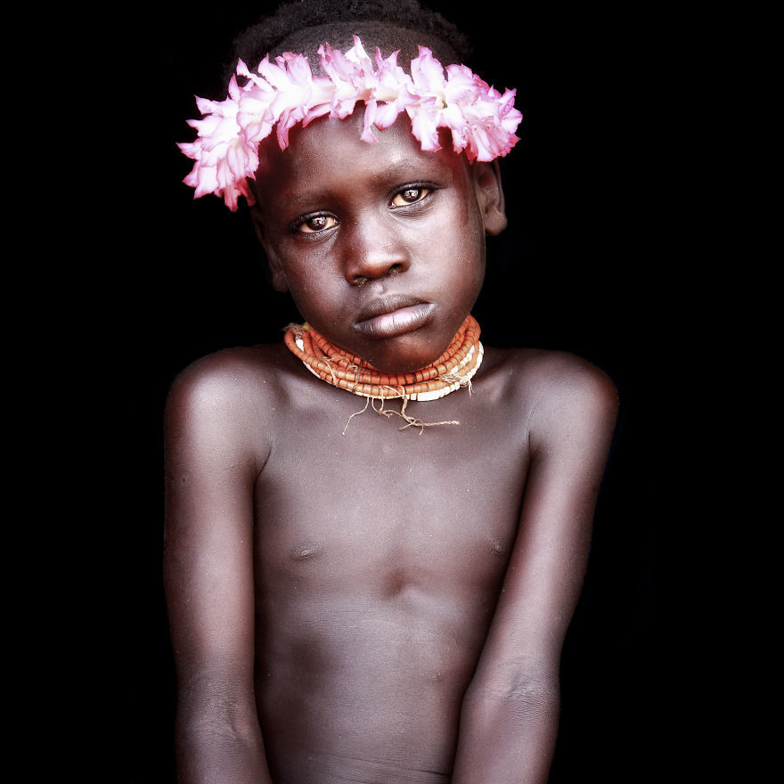 Сильные портретные снимки африканских кочевников 