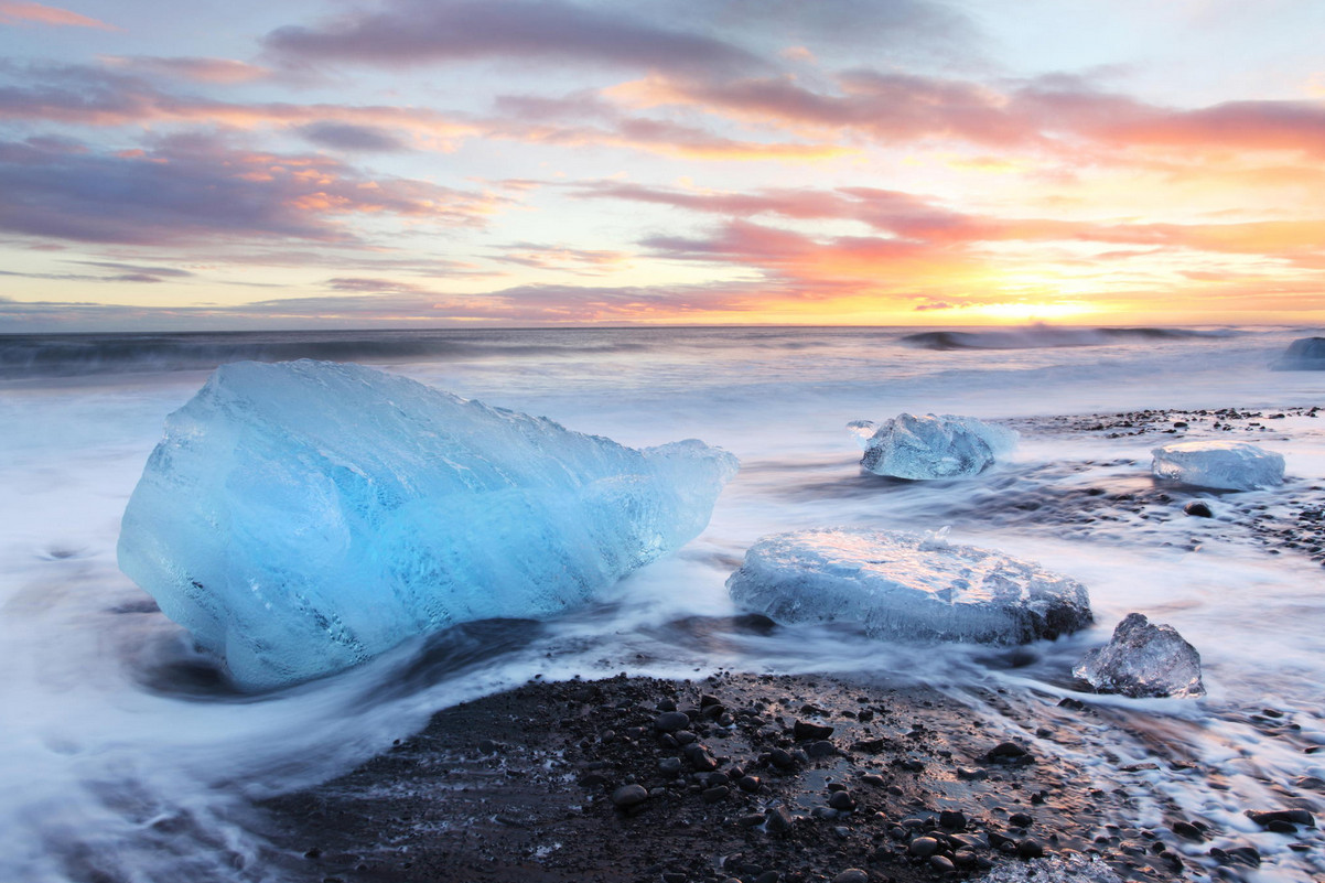 Лёд и волны: две крайности одной стихии 