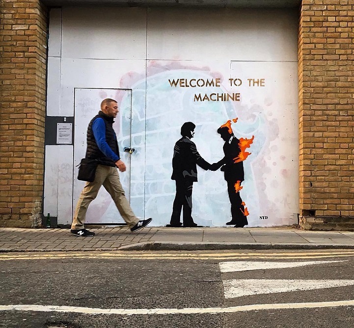 Повседневная жизнь обителей Лондона в серии стрит-фотографий