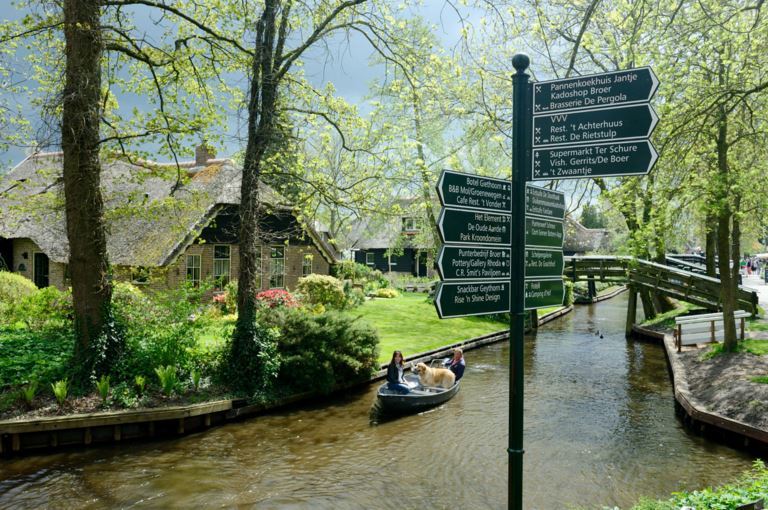 Голландская деревня Гитхорн — настоящий рай на Земле