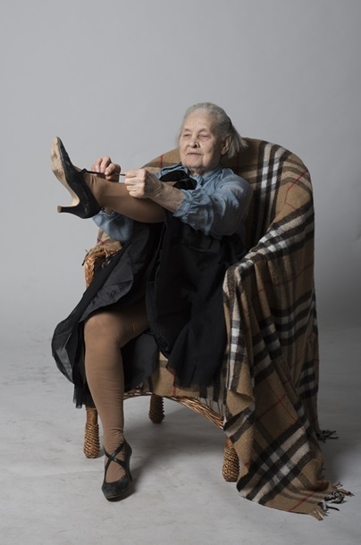 91-летняя украинка стала героиней ню-фотосессии