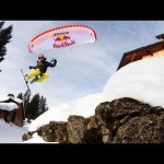 Red Bull: спортсмены спускаются с горы на лыжах и парашютах