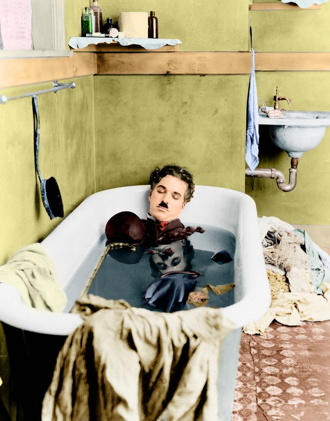 14 редких раскрашенных фотографий Чарли Чаплина, сделанных в 1910-1930-х годах 