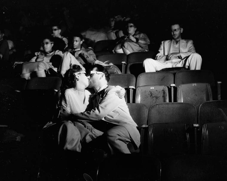 Зрители кинотеатров Нью-Йорка 1943 года