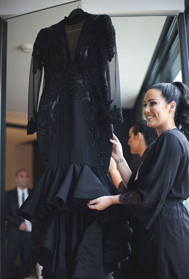 Чёрное свадебное платье