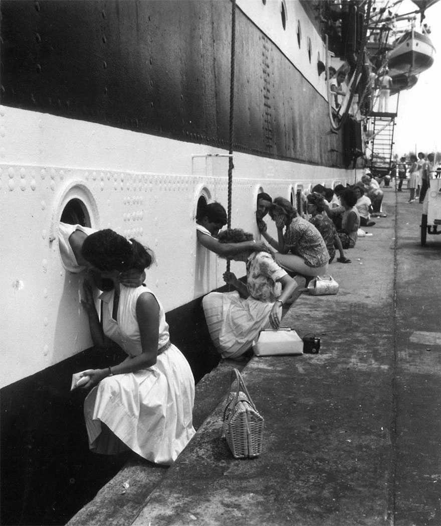 Исторические фотографии о любви во время войны