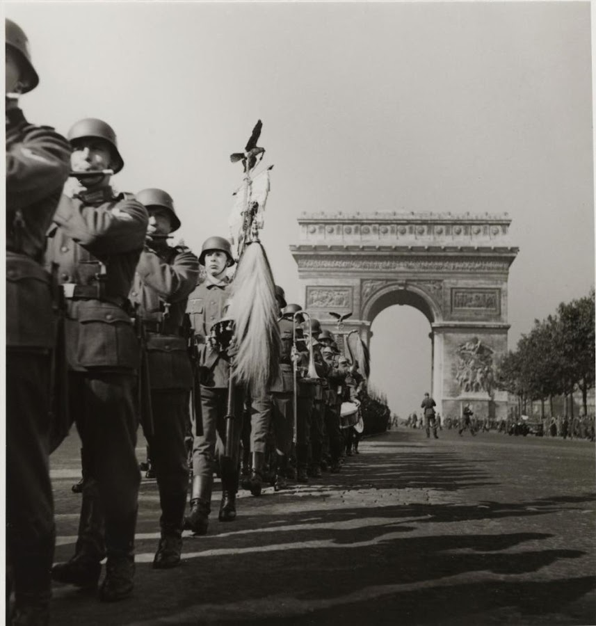 Фотографии нацистов в Париже
