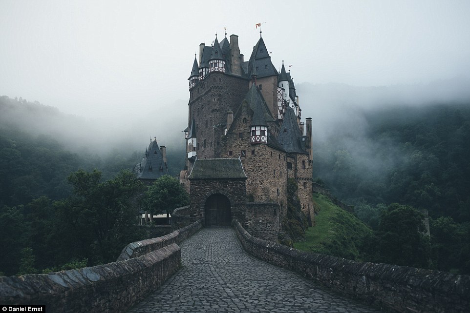 Замок Эльц в Германии. 