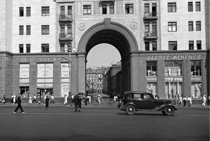 Ретро фотографии Москвы в 1939 года, сделанные Харрисоном Форманом