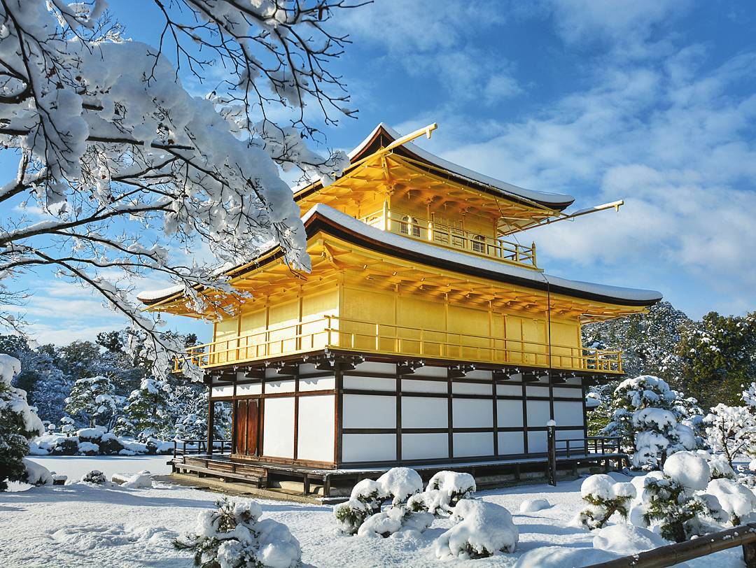 Золотой дворец Киото зимой