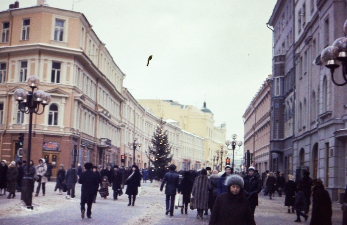 Назад в прошлое: атмосферные фотозарисовки из Москвы 1985 года