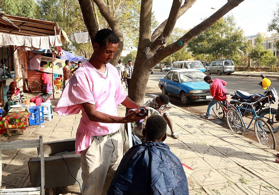 Уличные парикмахерские