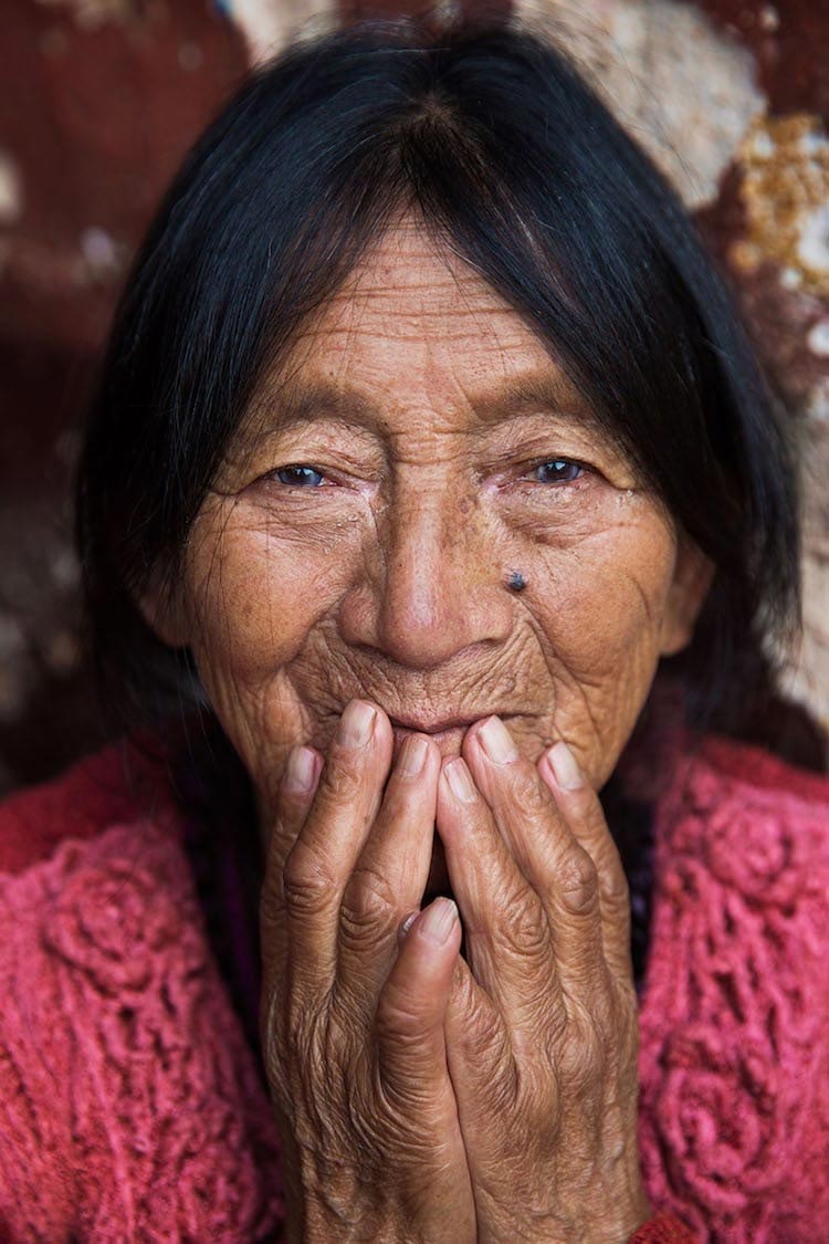Женщина из Чичикастенанго, Гватемала