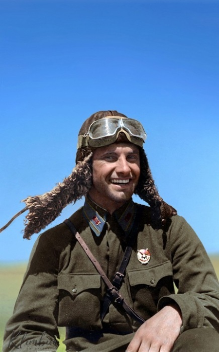 Герой Советского Союза летчик Пётр Дзюба, 1942 год