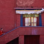 Волшебный и сказочный край: 7 фотографий о жизни жителей в предгорьях Тибета
