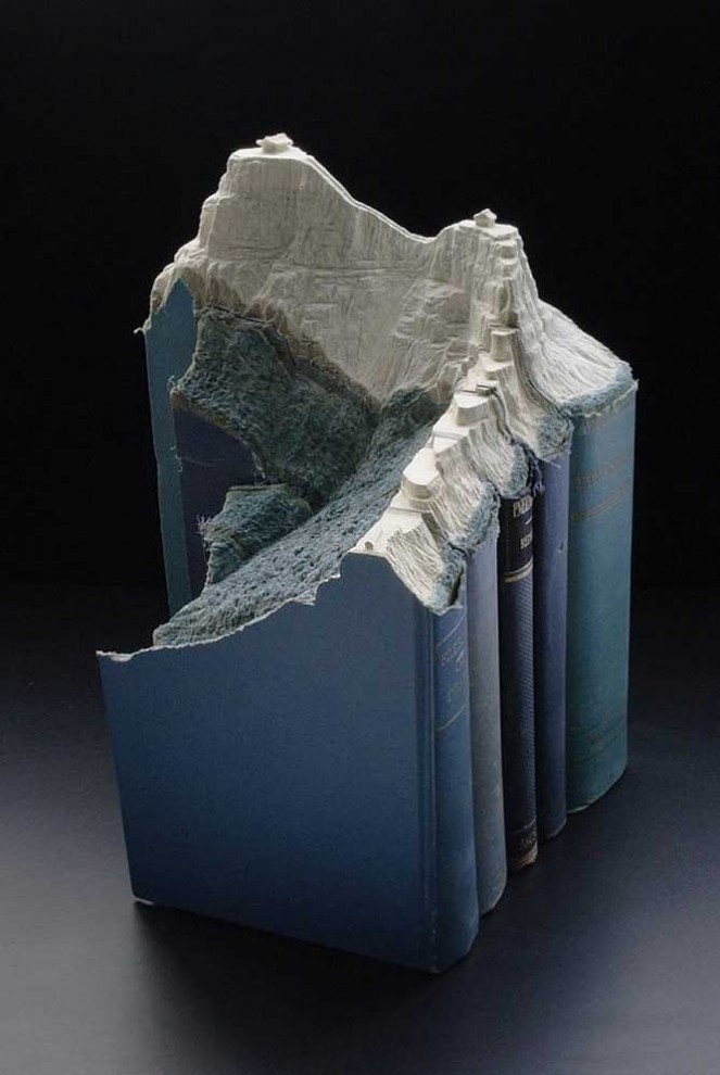 3D-пейзажи, выскобленные в старых книгах