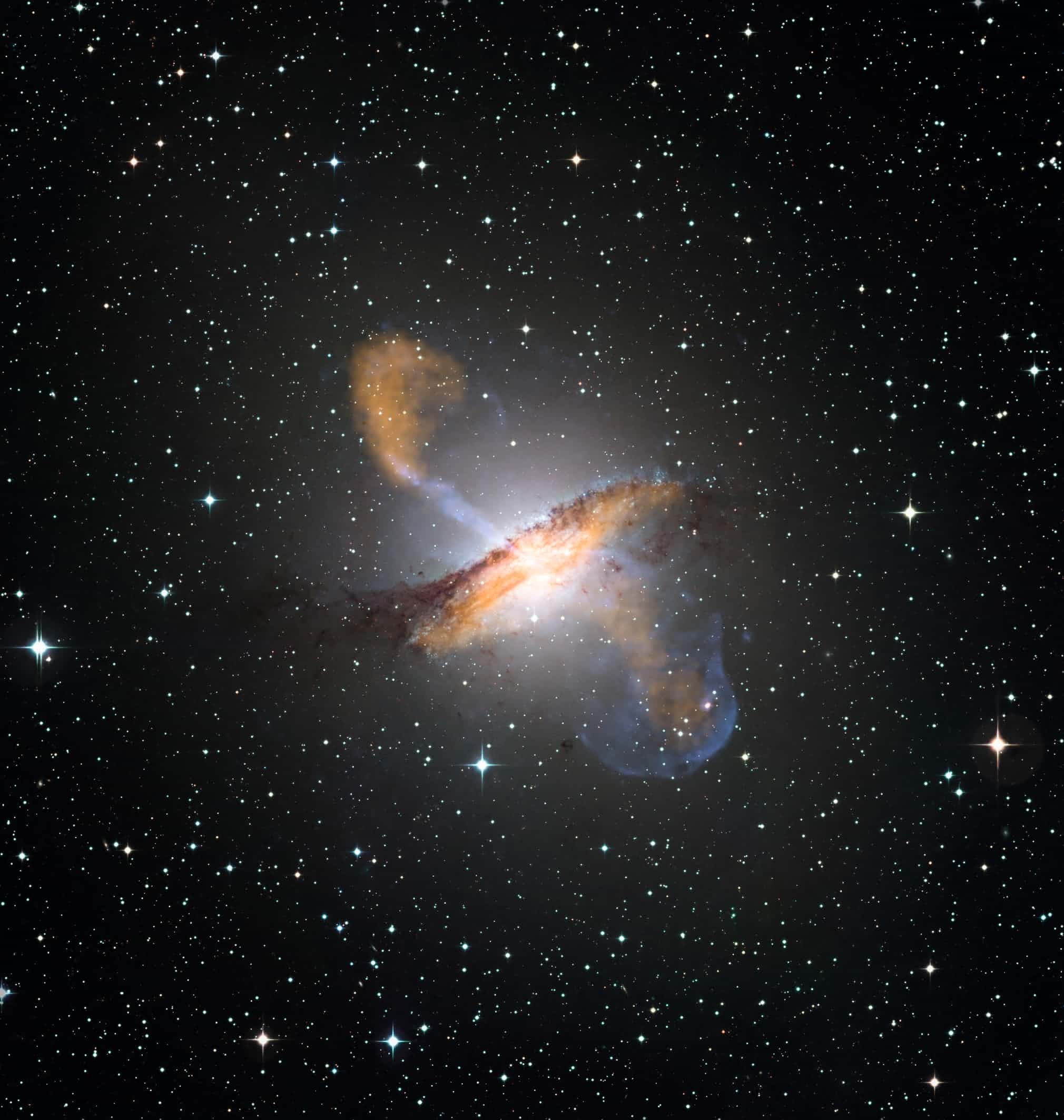 Галактика «Центавр A»