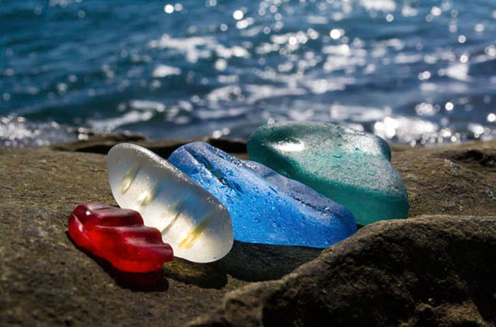 bottle-pebbles-glass-beach2